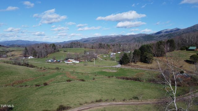 958 Avery Branch Road, Mountain City, TN 37683