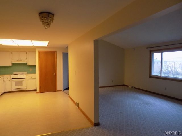 373 Carmen Road, Amherst, NY 14226