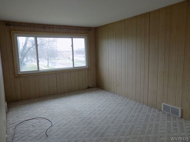 373 Carmen Road, Amherst, NY 14226