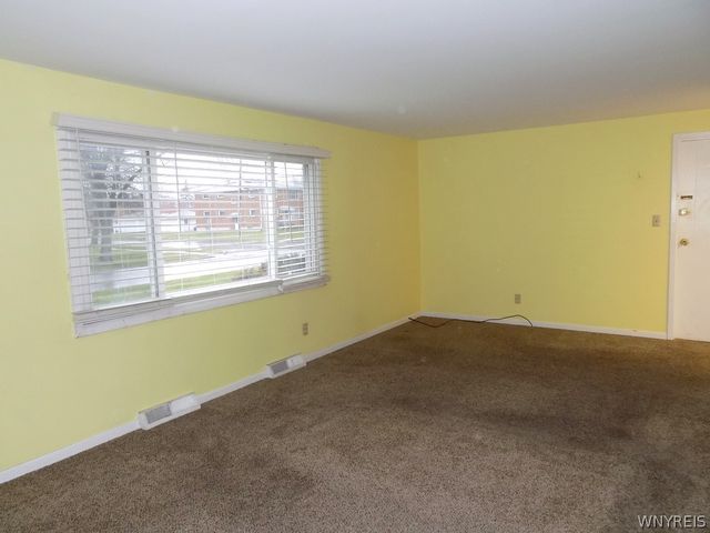 373 Carmen Road, Amherst, NY 14226