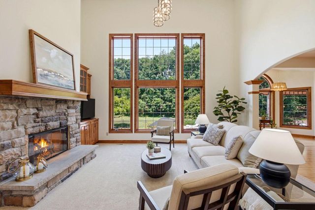 N34W33440 Hickory LANE, Nashotah, WI 53058