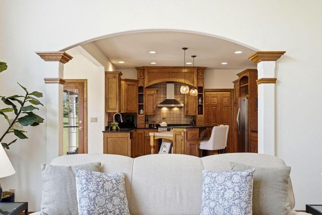 N34W33440 Hickory LANE, Nashotah, WI 53058