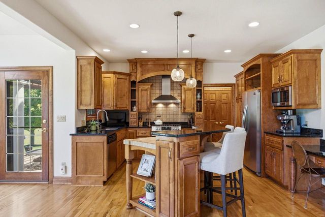 N34W33440 Hickory LANE, Nashotah, WI 53058