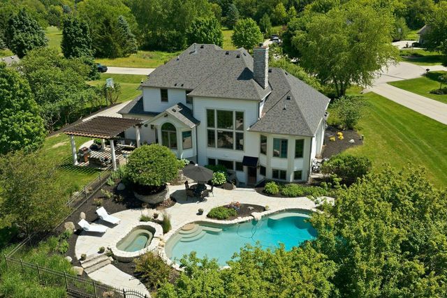 N34W33440 Hickory LANE, Nashotah, WI 53058