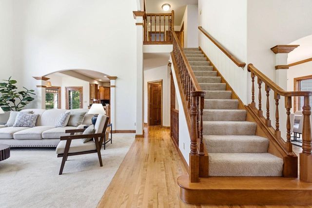 N34W33440 Hickory LANE, Nashotah, WI 53058