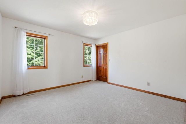 N34W33440 Hickory LANE, Nashotah, WI 53058