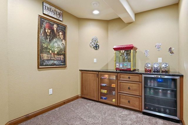 N34W33440 Hickory LANE, Nashotah, WI 53058