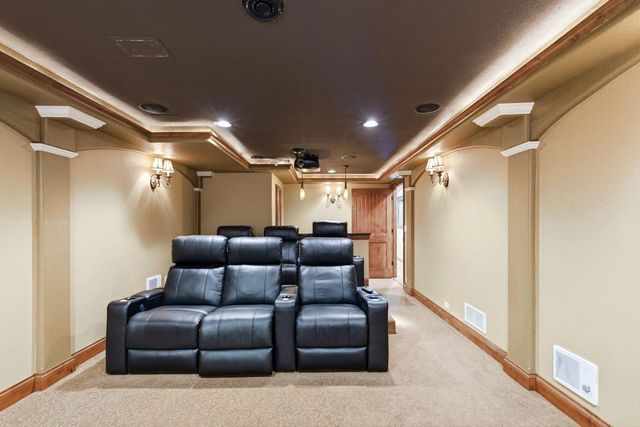 N34W33440 Hickory LANE, Nashotah, WI 53058
