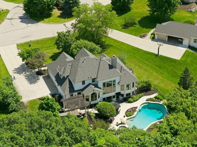 N34W33440 Hickory LANE, Nashotah, WI 53058