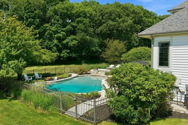 N34W33440 Hickory LANE, Nashotah, WI 53058