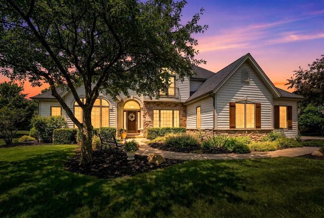 N34W33440 Hickory LANE, Nashotah, WI 53058