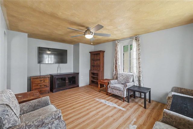 87 Easton Avenue, Warwick, RI 02889