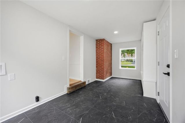 4121 W 54th Street, Roeland Park, KS 66205