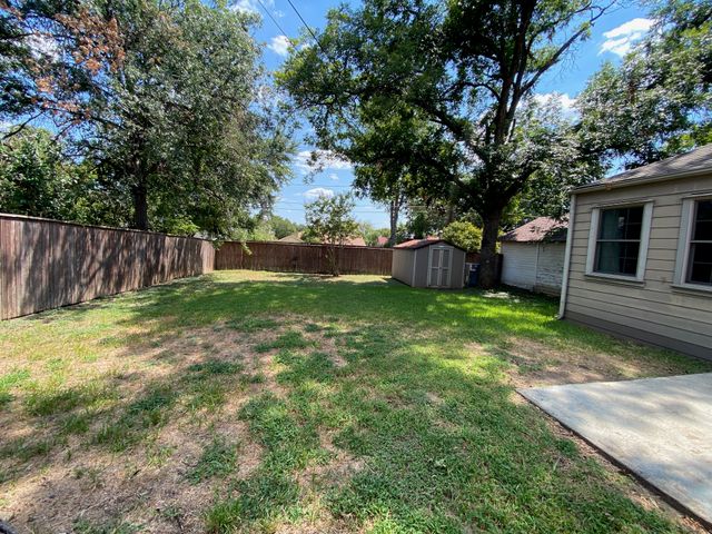 4109 Pershing Avenue, Fort Worth, TX 76107
