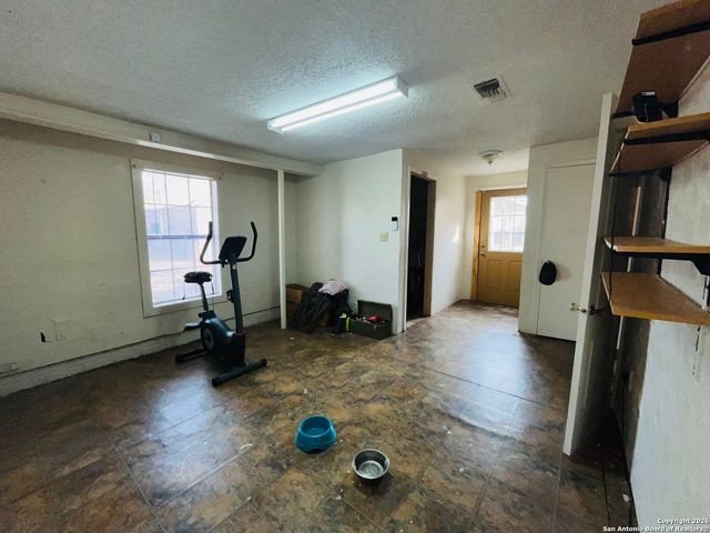 200 W Frio St, Dilley, TX 78017