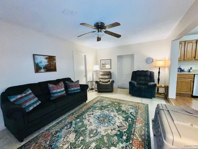 200 W Frio St, Dilley, TX 78017