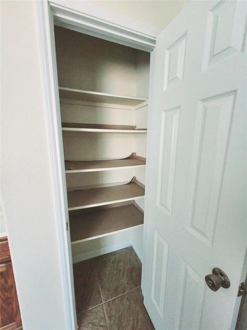 5427 Seabird Street, Baytown, TX 77521