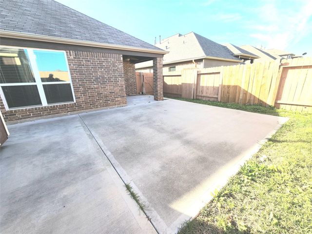 5427 Seabird Street, Baytown, TX 77521