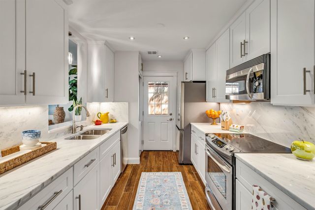 3617 Northwest Parkway, University Park, TX 75225