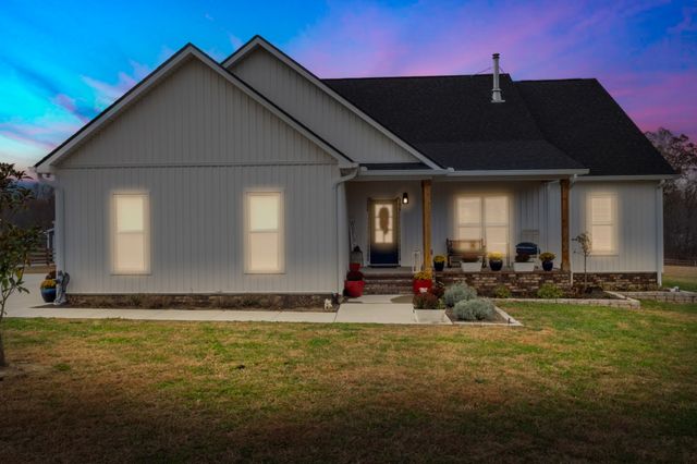 249 Claypool Rd, Bethpage, TN 37022