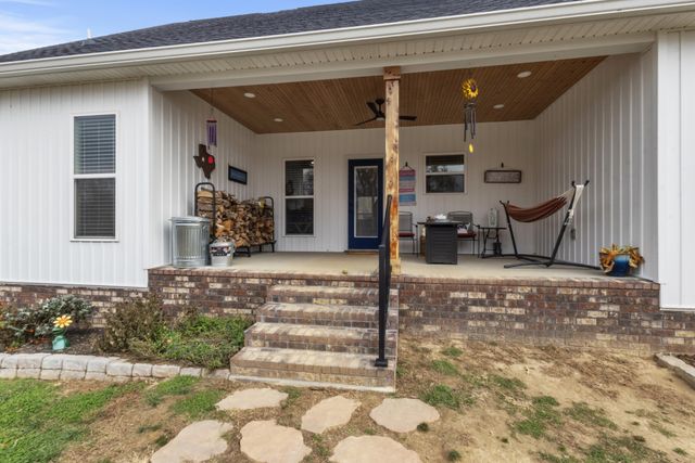 249 Claypool Rd, Bethpage, TN 37022