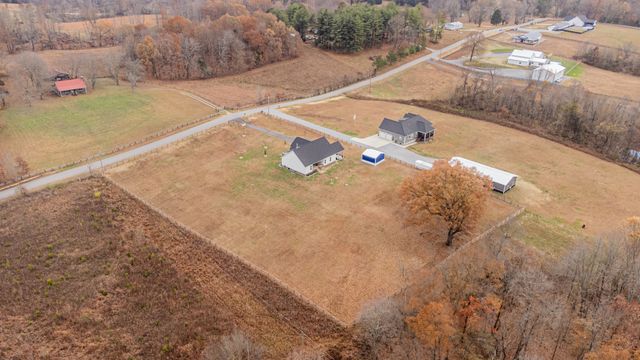 249 Claypool Rd, Bethpage, TN 37022