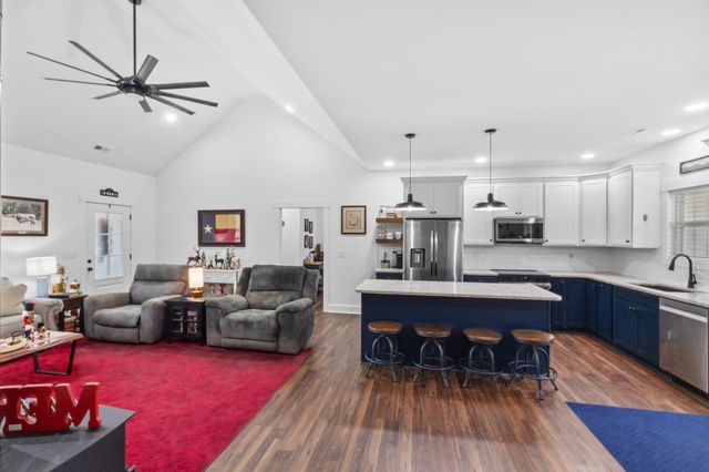 249 Claypool Rd, Bethpage, TN 37022