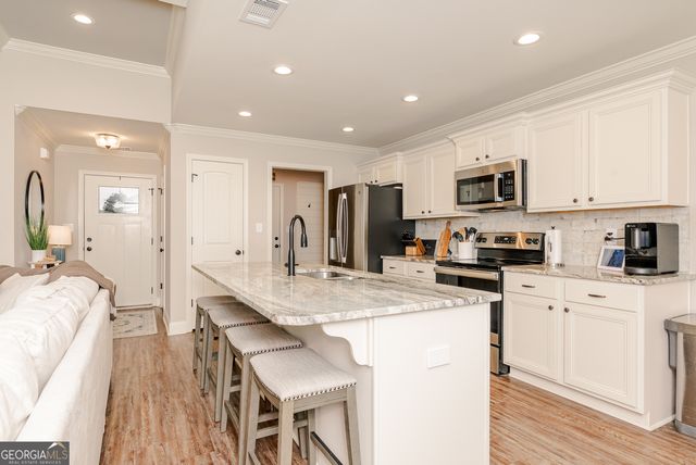 616 Woods Edge Way, Warner Robins, GA 31088