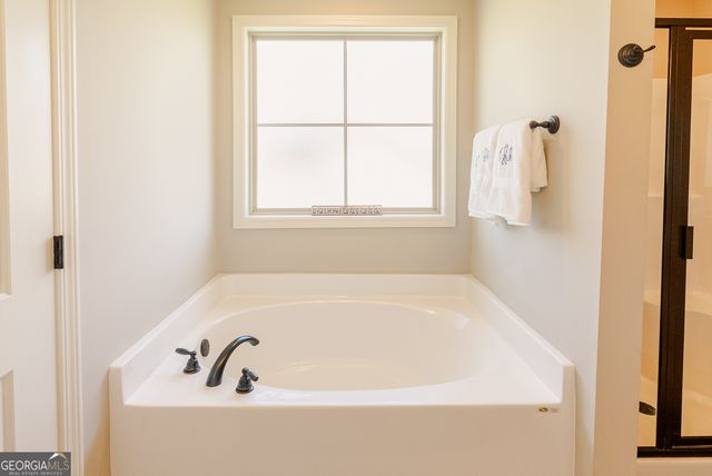 616 Woods Edge Way, Warner Robins, GA 31088