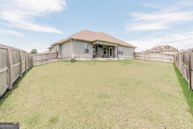 616 Woods Edge Way, Warner Robins, GA 31088