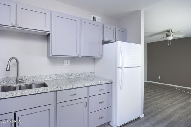 15605 N 29TH Street 12, Phoenix, AZ 85032