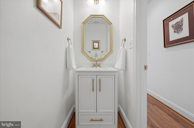 12282 ENFIELD LN, Lovettsville, VA 20180