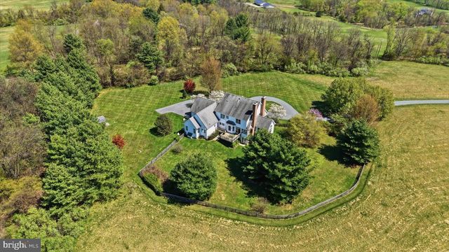 12282 ENFIELD LN, Lovettsville, VA 20180