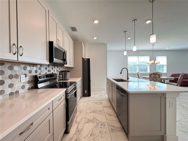 7973 AVON DIVE COURT, Wesley Chapel, FL 33545