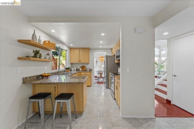 858 Coral Ridge Circle, Rodeo, CA 94572