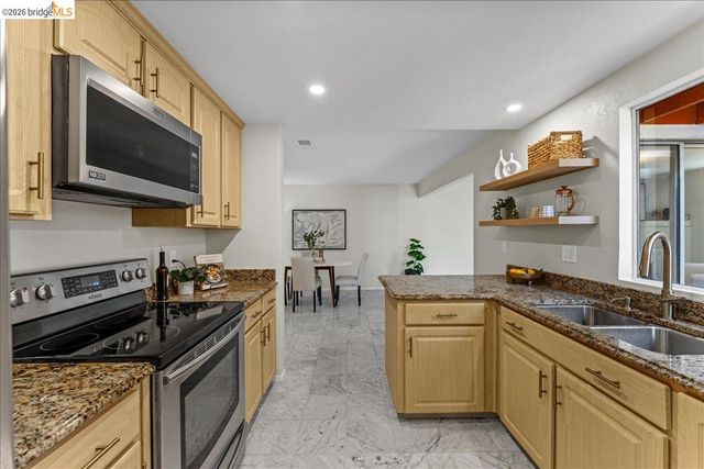 858 Coral Ridge Circle, Rodeo, CA 94572
