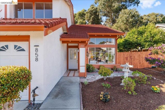 858 Coral Ridge Circle, Rodeo, CA 94572
