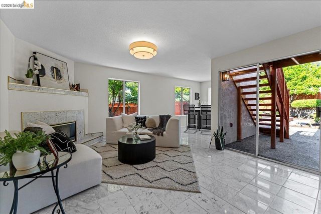 858 Coral Ridge Circle, Rodeo, CA 94572