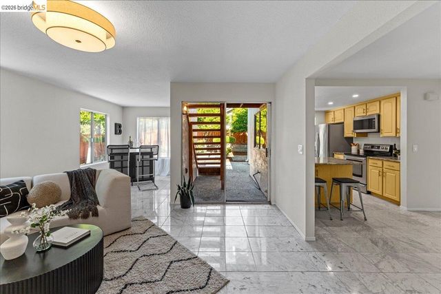 858 Coral Ridge Circle, Rodeo, CA 94572