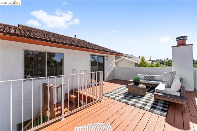 858 Coral Ridge Circle, Rodeo, CA 94572