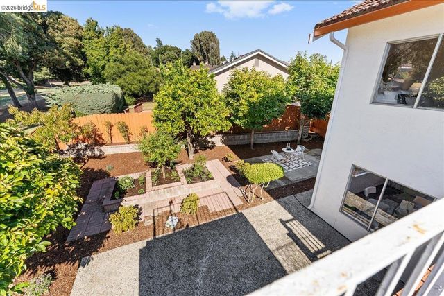 858 Coral Ridge Circle, Rodeo, CA 94572