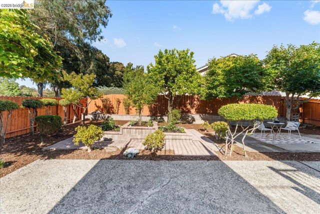 858 Coral Ridge Circle, Rodeo, CA 94572