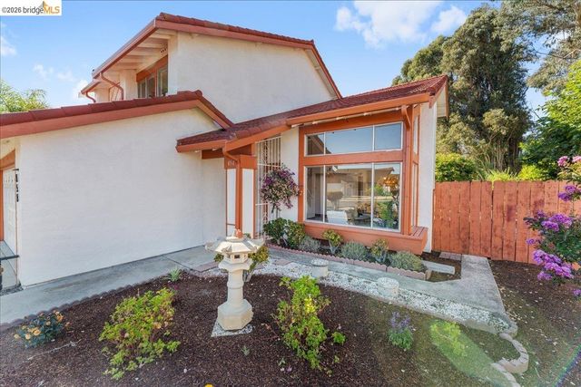 858 Coral Ridge Circle, Rodeo, CA 94572