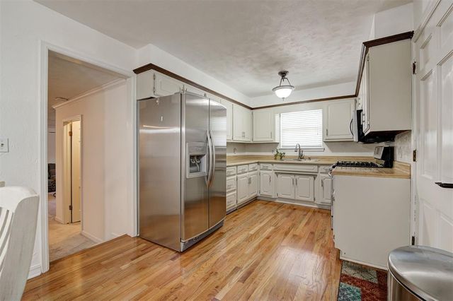 621 Cherry, Yukon, OK 73099