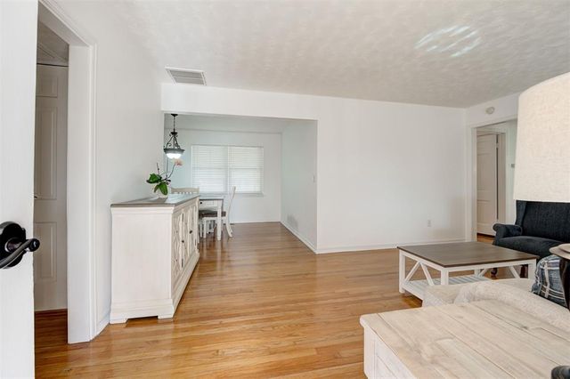 621 Cherry, Yukon, OK 73099