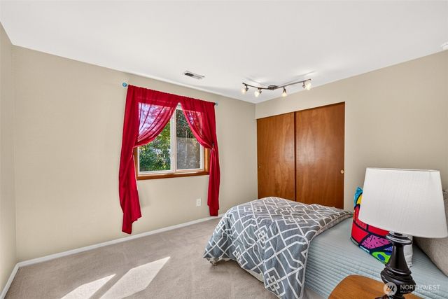 13712 176th Avenue NE, Redmond, WA 98052