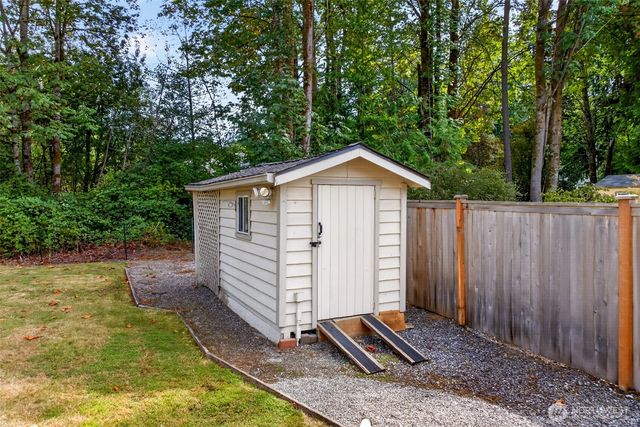 13712 176th Avenue NE, Redmond, WA 98052