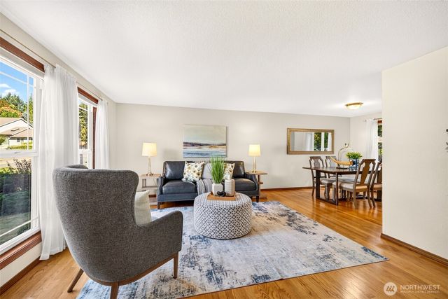 13712 176th Avenue NE, Redmond, WA 98052