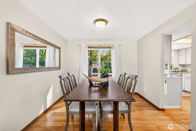 13712 176th Avenue NE, Redmond, WA 98052
