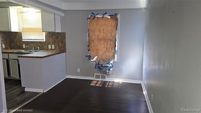 11837 Roxbury Street, Detroit, MI 48224